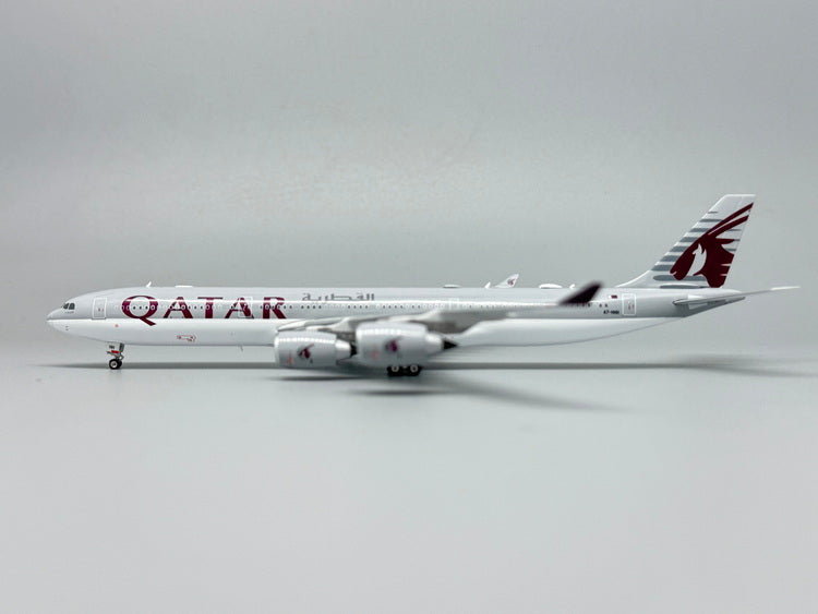 PH12035 | Phoenix 1:400 | Airbus A340-500 Qatar Amini Flight A7-HHH