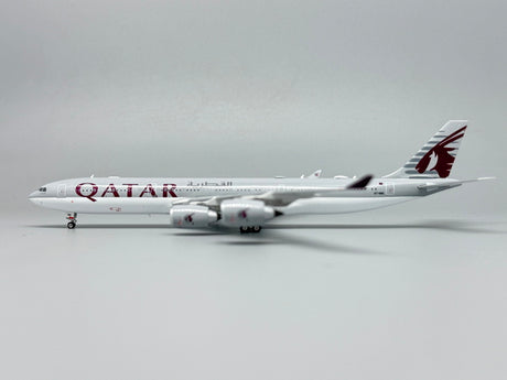 PH12035 | Phoenix 1:400 | Airbus A340-500 Qatar Amini Flight A7-HHH