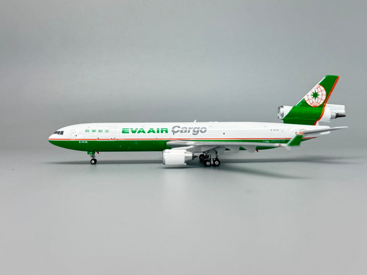 PH12043 | Phoenix 1:400 | Mcdonnell Douglas MD-11 Eva Air Cargo B-16106
