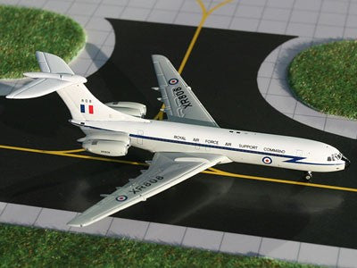 GMRAF035 | Gemini Jets 1:400 1:400 | Vickers Standard VC-10 RAF Air Support Command 'White' 808 PRE-OWNED