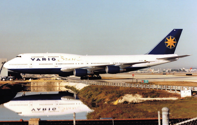 PH12064 | Phoenix 1:400 | Boeing 747-300 Varig PP-VNH | is due January 2026