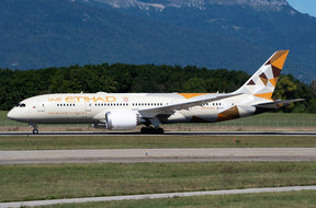 PH12065 | Phoenix 1:400 | Boeing 787-8 Etihad Airways A6-PFC | is due January 2026