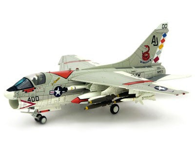 CW589308 | Century Wings 1:72 | Ling-Temco-Vought A-7E Corsair II US Navy VA-86 Sidewinders AJ400 1978