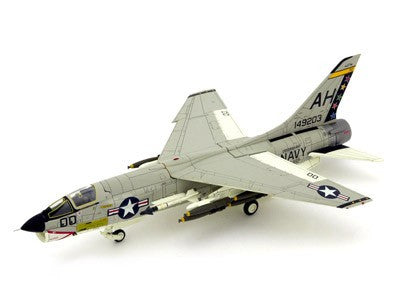 CW601499 | Century Wings 1:72 | Vought F-8E Crusader US Navy VF-162 'Hunters' AH200, 1966