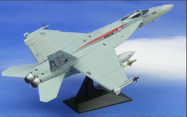 50194 | Dragon Wings 1:72 | McDonnell Douglas F/A-18E Super Hornet, USN VFA-14 Tophatters, NH201, USS Nimitz