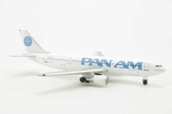 512800 | Herpa 1:500 | Herpa 2001 Christmas advent calender consisting of four models **PRE OWNED**