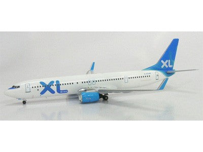 FC2BOE002 | 1st Choice 1:200 | Boeing 737-900 XL Airways G-XLAR