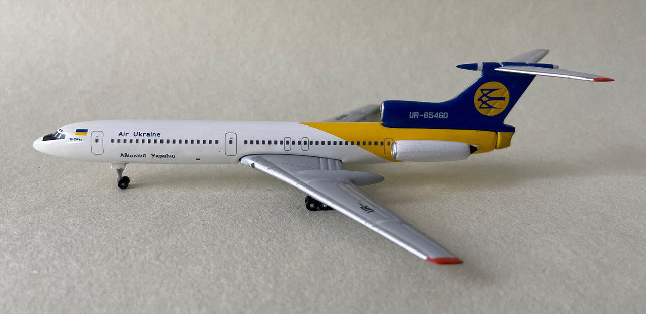 AC411188 | Aero Classics 1:400 | Tupolev Tu-154-B2 Air Ukraine UR85460