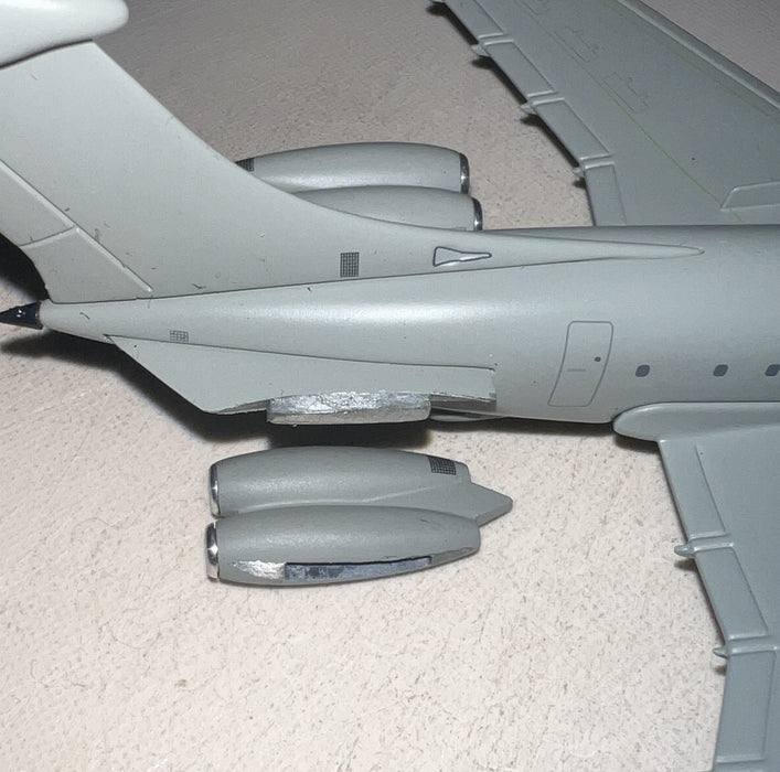 BPFC2-VC1001 | 1:200 | Vickers VC-10 K2 Tanker RAF Royal Air Force Reg ZA144