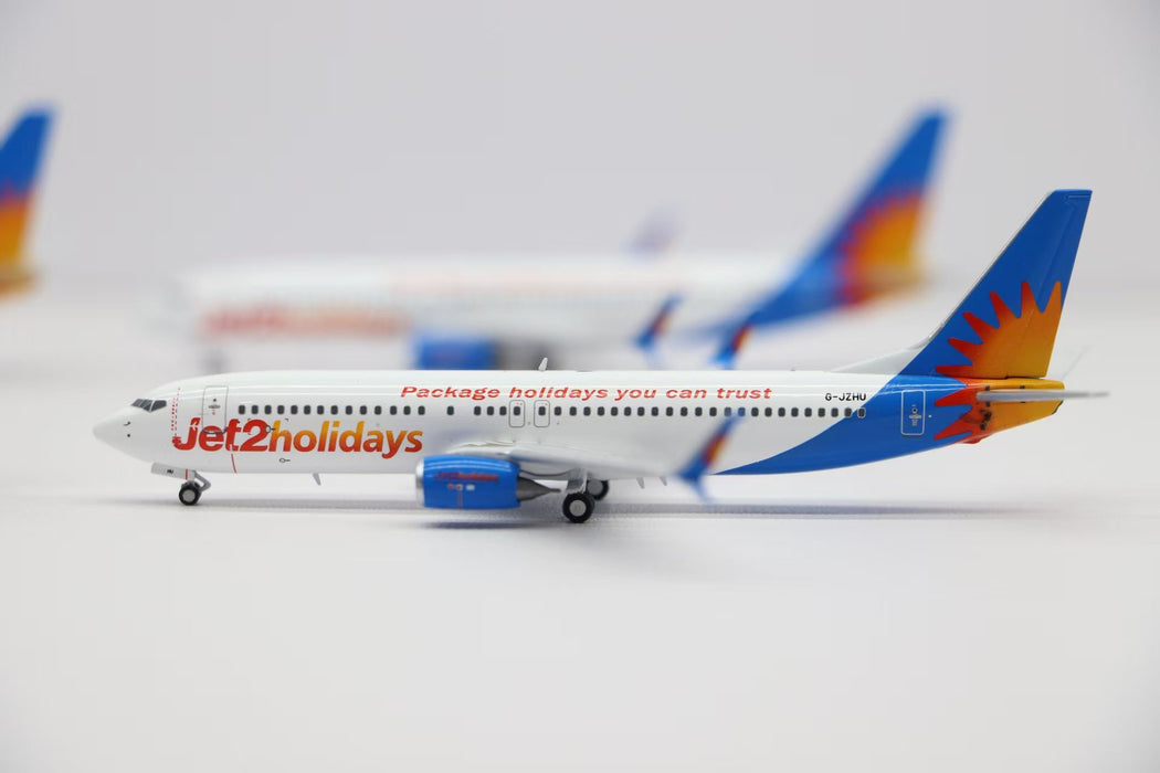 ARD4J |Panda Models 1:400  | Boeing 737-800 Jet 2 Holidays G-JZHU |