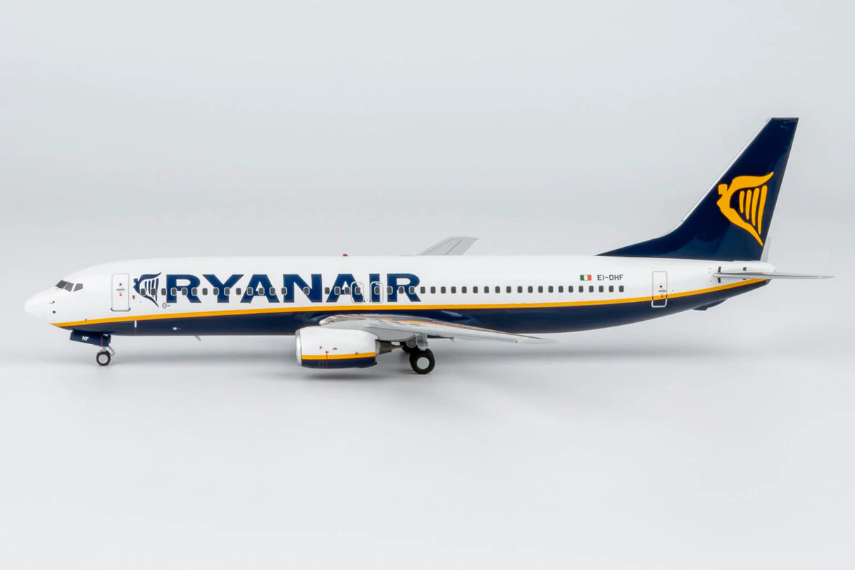 NG08066 | NG Models 1:200 | Boeing 737-800 Ryanair EI-DHF (old colours, without winglets)