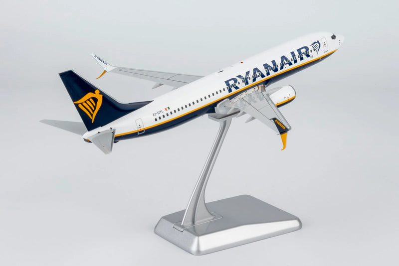 NG08065 | NG Models 1:200 | Boeing 737-800 Ryanair EI-DYL (current colours with scimitar winglets)