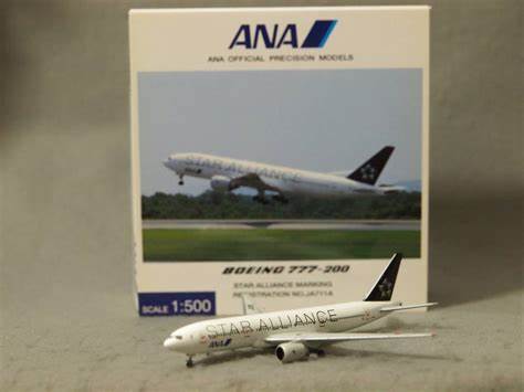 NH50022 | Hogan Die-cast 1:500 | Boeing 777-281 ANA All Nippon Airways JA711A, Star Alliance colours with Star Alliance Logo, with stand **PRE OWNED**