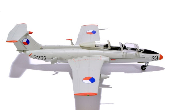 82MLCZ7212 | Misc 1:72 | Aero L-29 Delfin 3233,Czech Air Force, 342 Trng Sqn, Pardubice AB, Czech Rep 1998