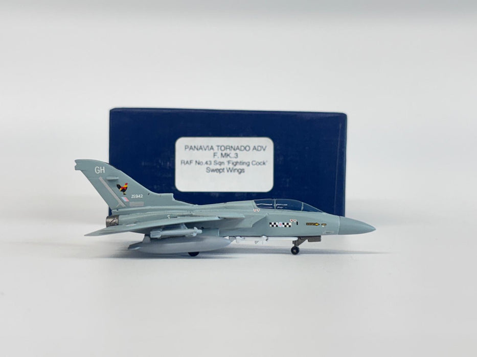 ECLIPSE16 | Eclipse Models 1:200 | Panavia Tornado ADV F Mk.3, ZE942, 43 Sqn 'Fighting Cock', RAF - swept wings