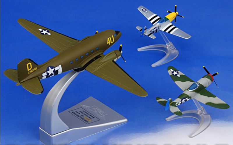 AA99148 | Corgi Military 1:144 | 60th Anniversary of D-Day set consisting of Douglas C-47 Skytrain, P-47D Thunderbolt & P-51D Mustang.**PRE OWNED**