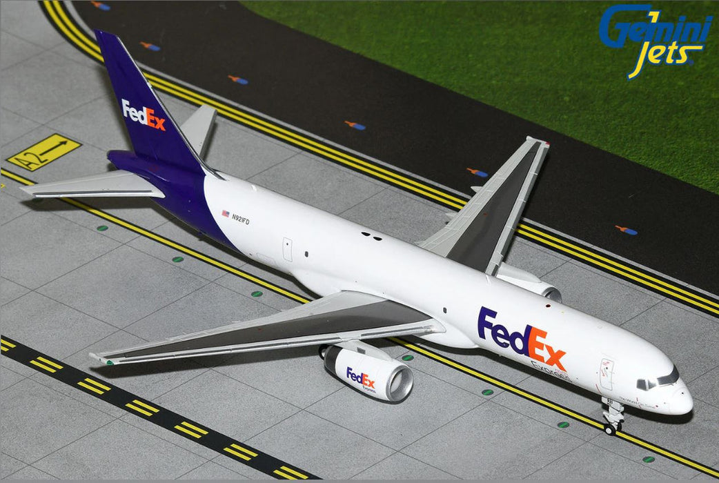 G2FDX981 | Gemini200 1:200 | Boeing 757-200SF FEDEX EXPRESS N921FD