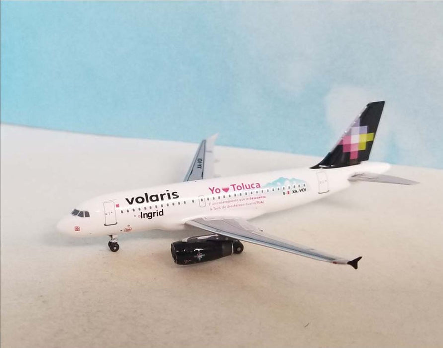 AC411251 | Aero Classics 1:400 | Airbus A319 Volaris XA-VOI