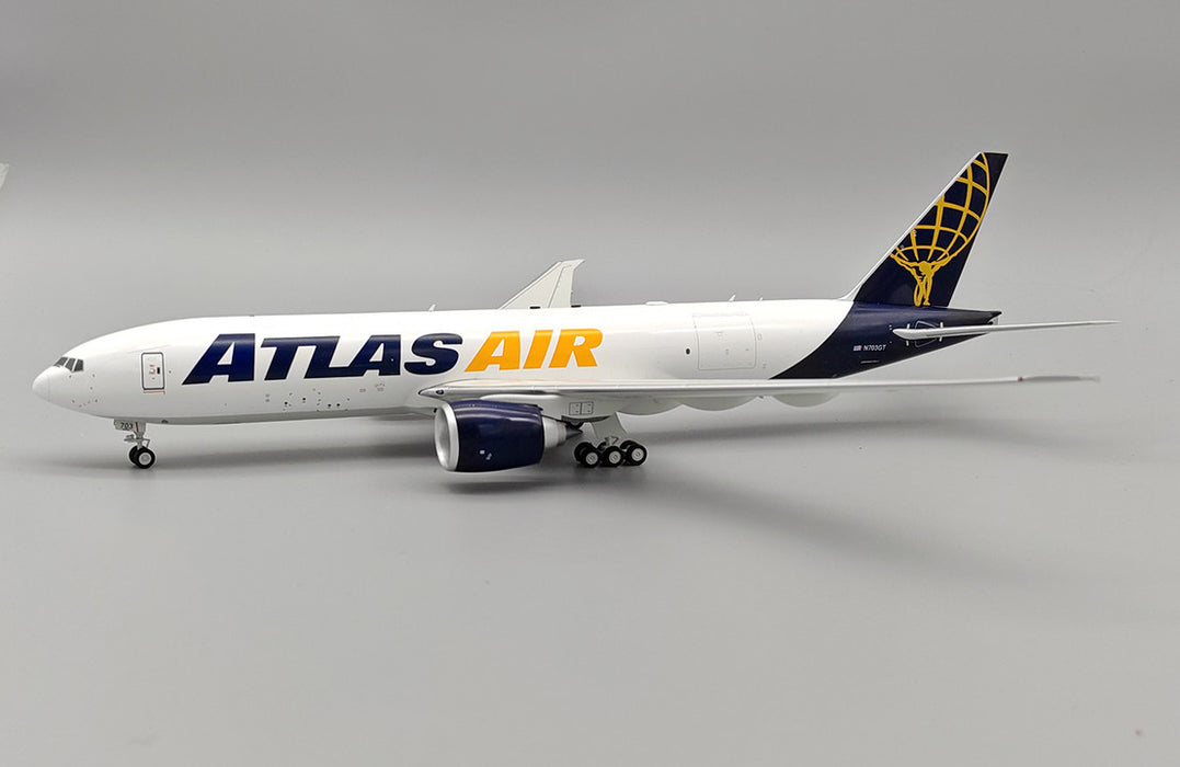 IF777F5Y1024 | InFlight200 1:200 | Boeing 777-F16 Atlas Air With Stand