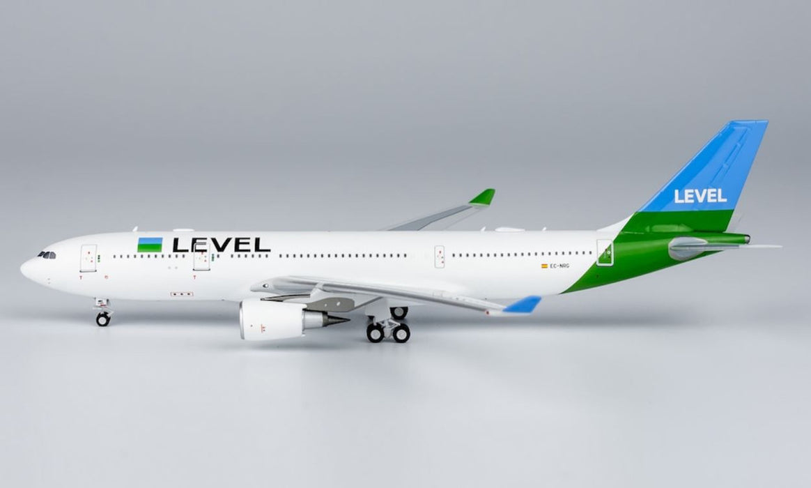 NG61063 | NG Models 1:400 | Airbus A330-200 Level Airline EC-NRG