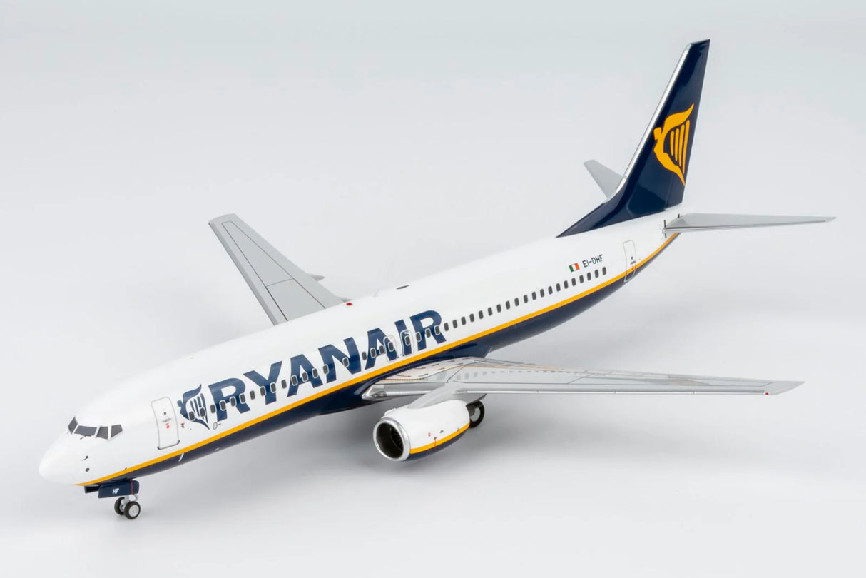 NG08066 | NG Models 1:200 | Boeing 737-800 Ryanair EI-DHF (old colours, without winglets)