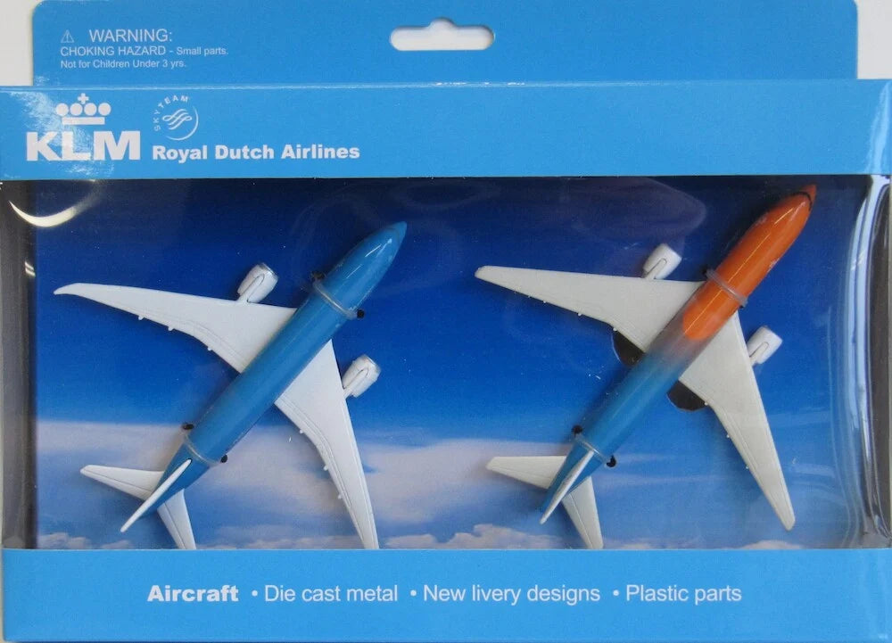 PP-223489 | PPC Models 1:200 | Duo Plane Pack KLM Boeing 777 "Orange Pride" & Boeing 787 | is due November 2026