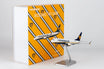 NG Models 1:200 die-cast metal Boeing 737-800 Ryanair EI-DYL model airplane.