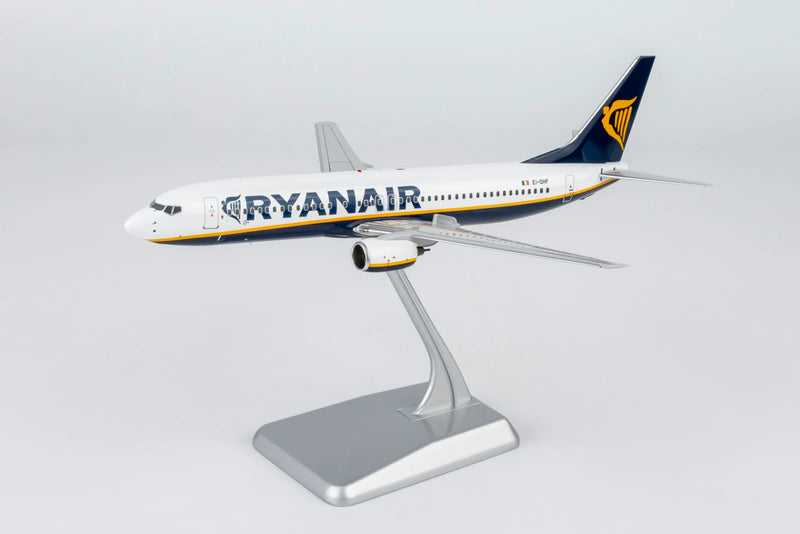 NG08066 | NG Models 1:200 | Boeing 737-800 Ryanair EI-DHF (old colours, without winglets)