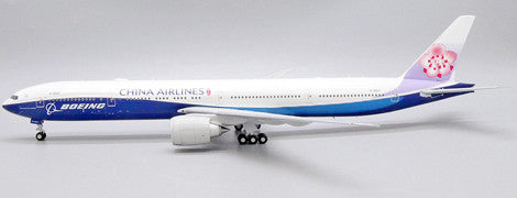 XX20020A | JC Wings 1:200 | Boeing 777-300ER Dreamliner China Airlines Reg: B-18007 Flaps Down