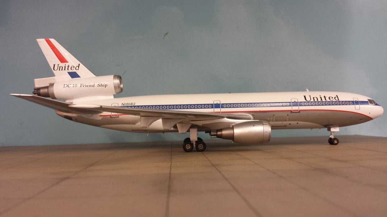IFDC101111 | InFlight200 1:200 | DC-10-10 United Airlines 'Friendship Livery' N1814U (polished belly)