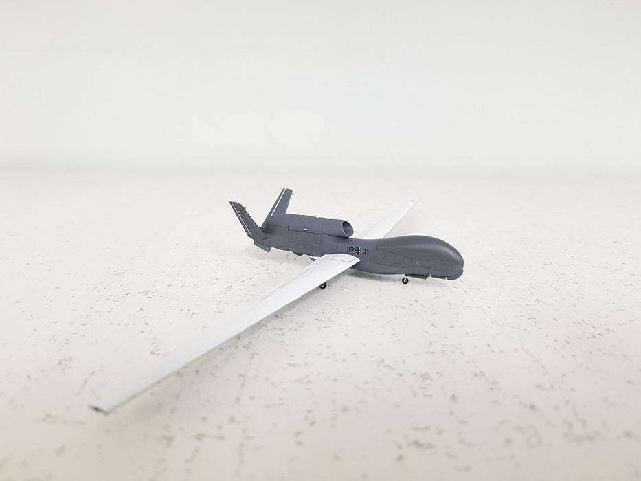 555340 | Herpa Wings 1:200 | RQ-4 Global Hawk Luftwaffe