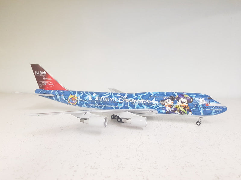 BBOX2531 | JC Wings 1:200 | Boeing 747-400 JAL JA8905, No. 5 Jumbo, 'Disney Sea' (no winglets, with stand)