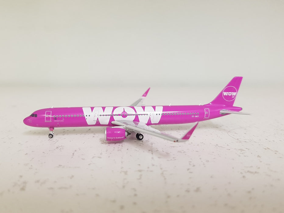 PH11415 | Phoenix 1:400 | Airbus A321neo WOW TF-SKY