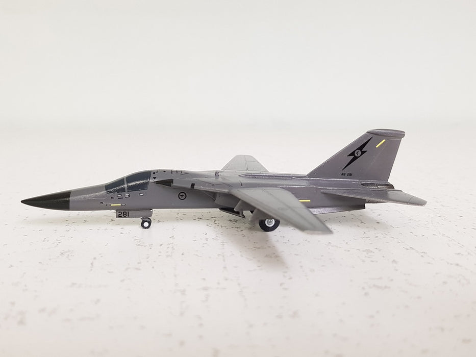 SF435 | SkyFame Models 1:200 | F-111 Aardvark RAAF A8-281, 6 Sqn., Amberley, 2008 (grey)