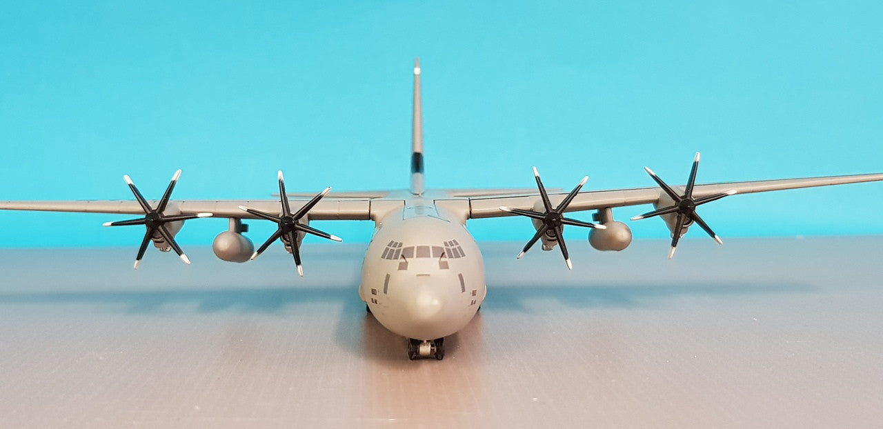 BBOX1301114 | Blue Box 1:200 | Lockheed C-130-30J RS US Air Force 78-613
