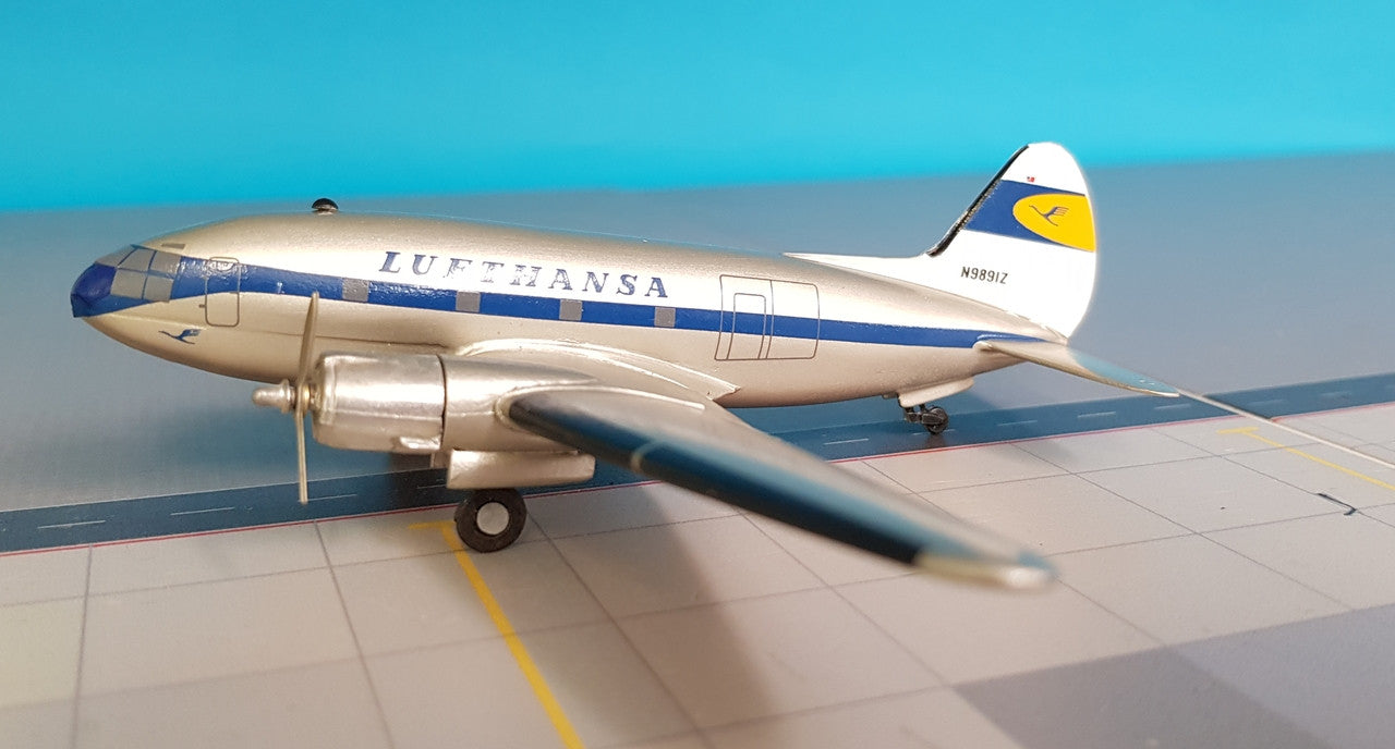 CA33A | Western Models UK 1:200 | Curtiss C-46 Commando Lufthansa N9891Z **PRE-OWNED**