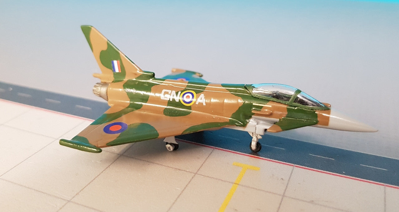 SC335 | Sky Classics 1:200 | Typhoon RAF ZK349, 29 Sqn., 'Hurriphoon'