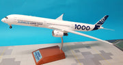 IF35010005 | InFlight200 1:200 | Airbus A350-1000 House Colours F-WWXL, '1000' (with stand)