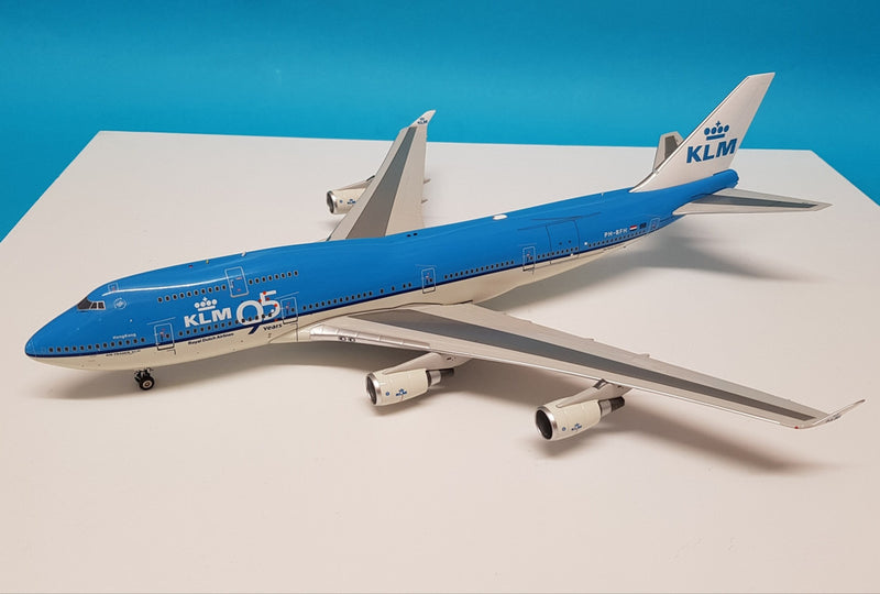 JF-747-4-012 | JFox Models 1:200 | Boeing 747-400 KLM PH-BFH, '95'