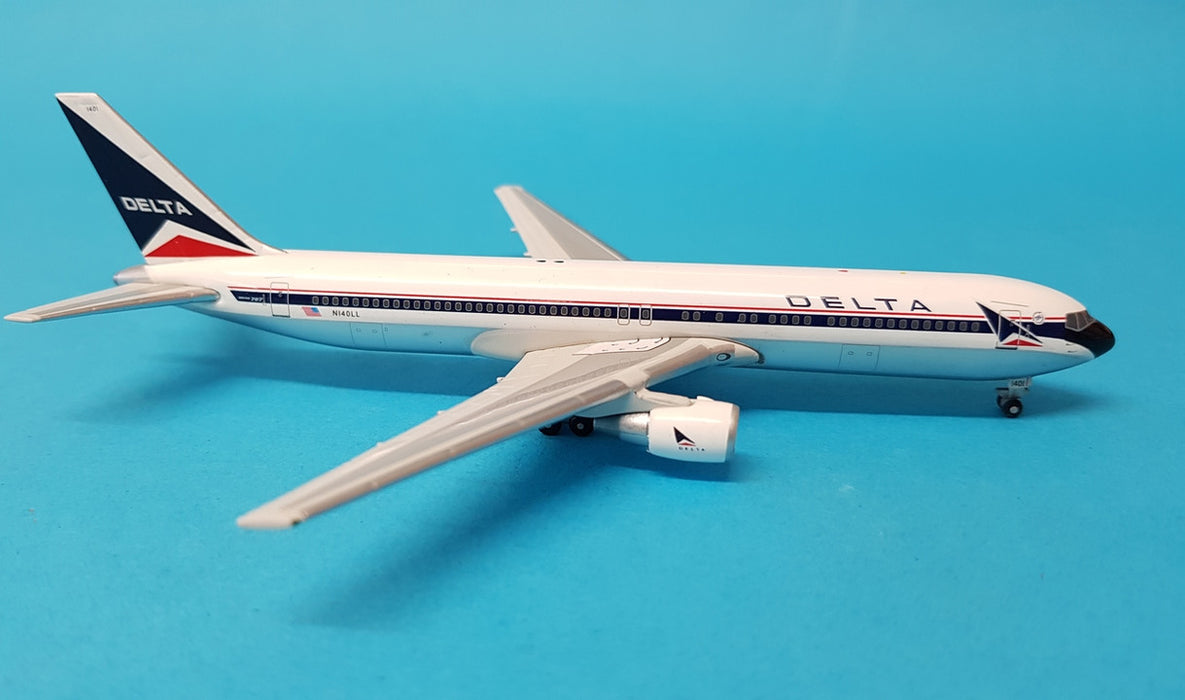 GJDAL454 | Gemini Jets 1:400 1:400 | Boeing 767-300 Delta N140LL