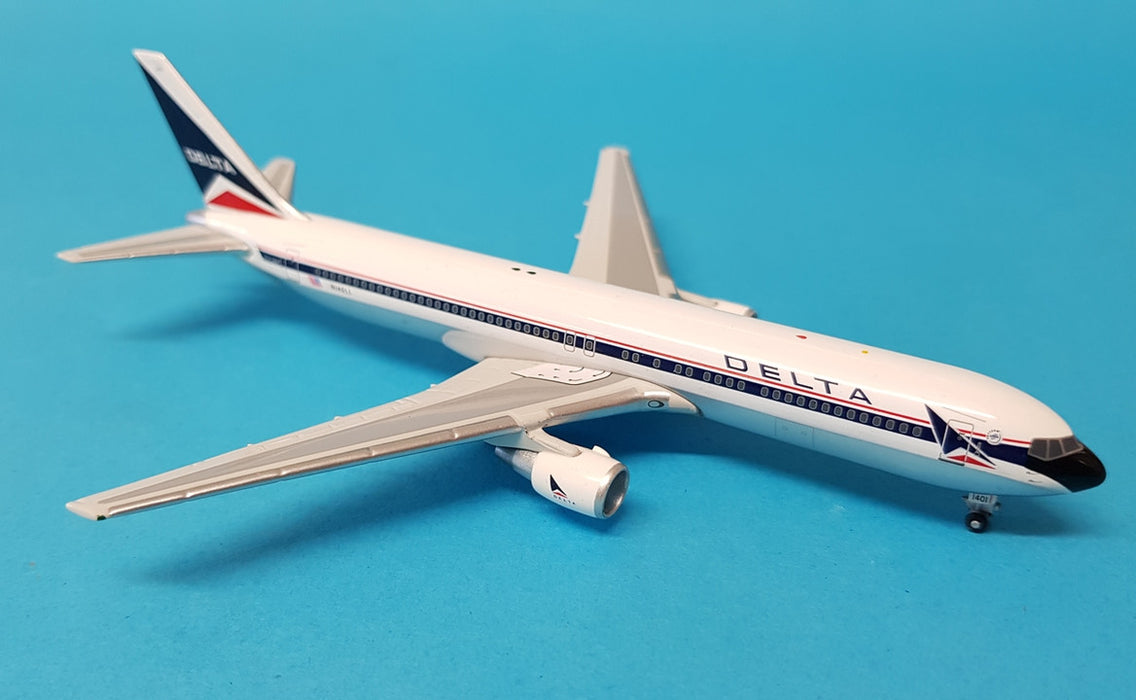 GJDAL454 | Gemini Jets 1:400 1:400 | Boeing 767-300 Delta N140LL