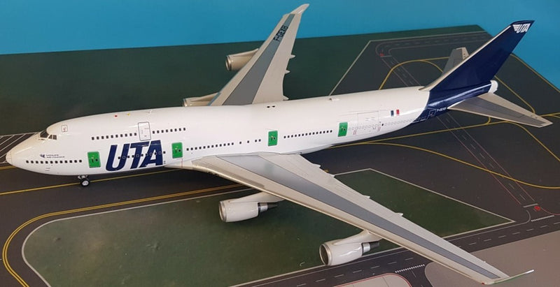 IF744UTA003 | InFlight200 1:200 | Boeing 747-400 UTA F-GEXB (with stand)