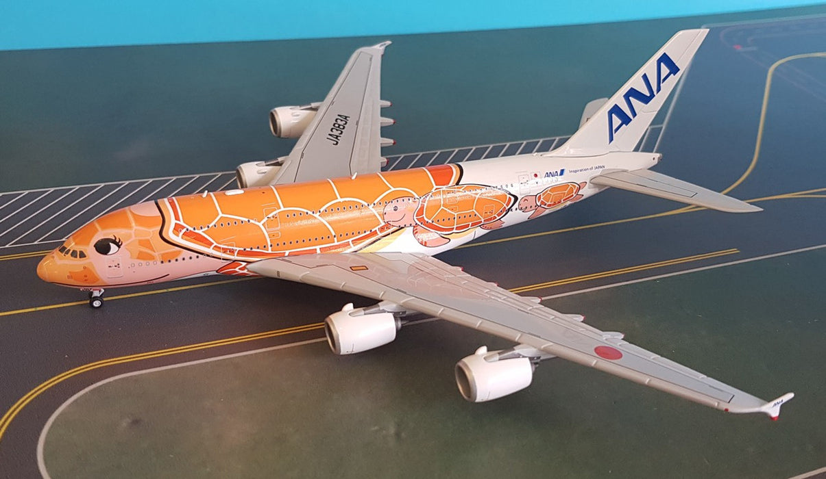 EW4388004 | JC Wings 1:400 | Airbus A380 ANA JA383A, 'Flying Honu, Orange Ka La' **PRE-OWNED**