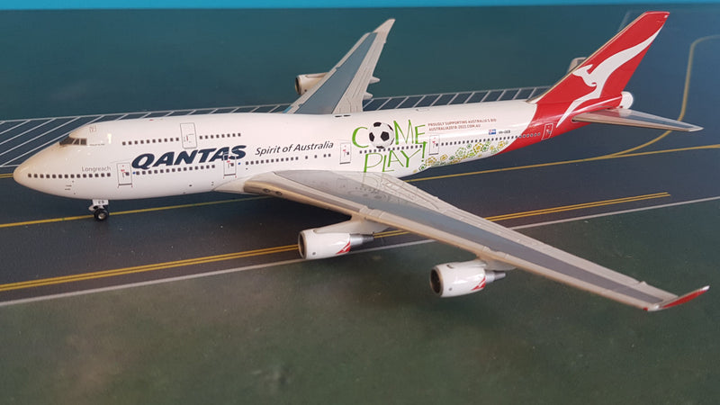 GJQFA1001 | Gemini Jets 1:400 1:400 | Boeing 747-400 Qantas 'World Cup' VH-OEB
