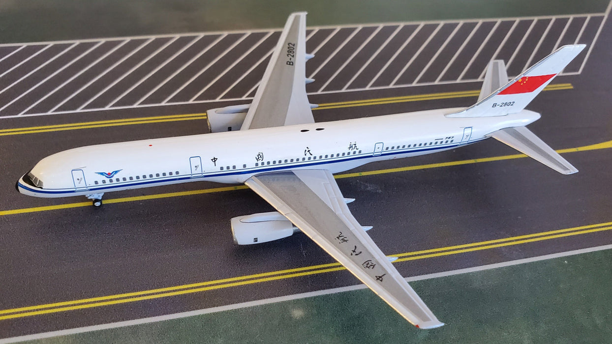 AC419578 | Aero Classics 1:400 | Boeing 757-200 C A A C B-2802