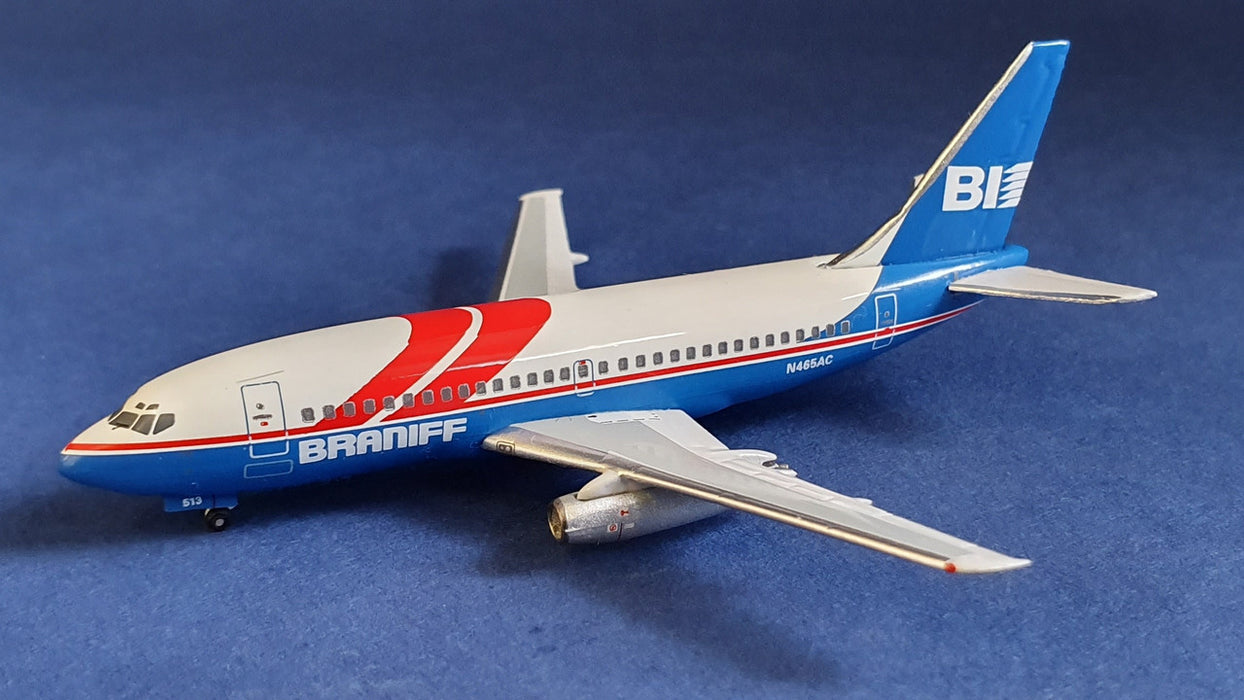 AC419625 | Aero Classics 1:400 | Boeing 737-200 Braniff N465AC