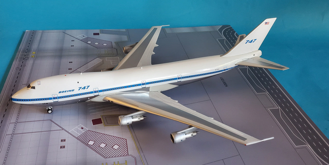 IF741BOE0519P | InFlight200 1:200 | Boeing 747-121 House Colours N731PA