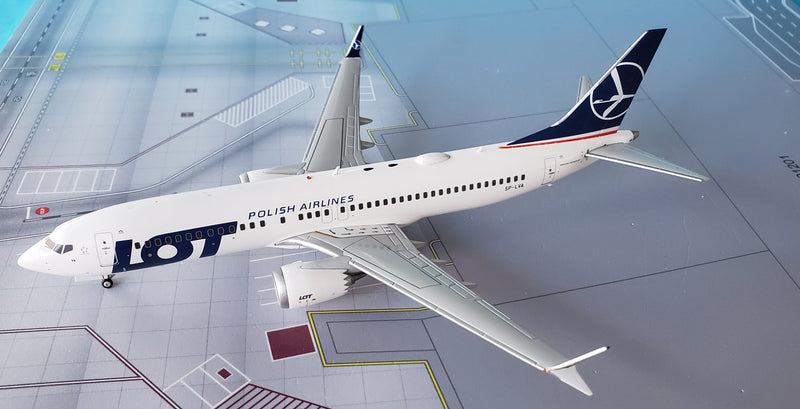 G2LOT707 | Gemini200 1:200 | Boeing 737 MAX 8 LOT Polish Airlines SP-LVA