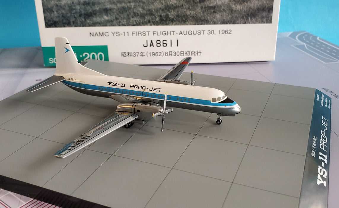 YS21155 | Hogan Die-cast 1:200 | NAMC YS-11 Prototype House 'Prop-Jet' Colours JA8611 **PRE-OWNED**