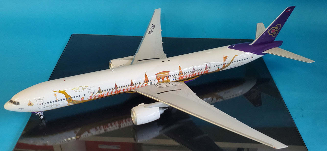 Phoenix 1:200 — Aviation Retail Direct